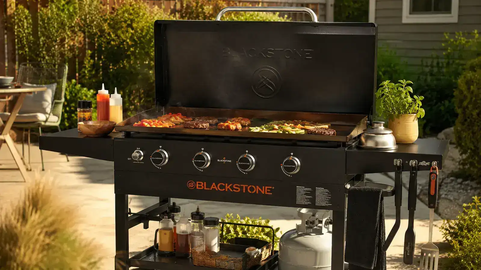 How to Set Up a Flat Top Griddle Station for Outdoor Cooking With the Grilliance Kit